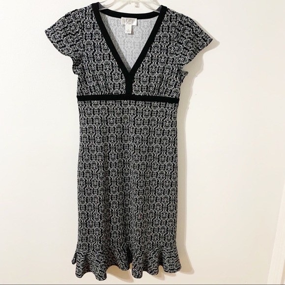 Ann Taylor LOFT Cap Sleeve Dress Ruffled Hem Empire Waistline Invisible Zipper - Picture 1 of 8